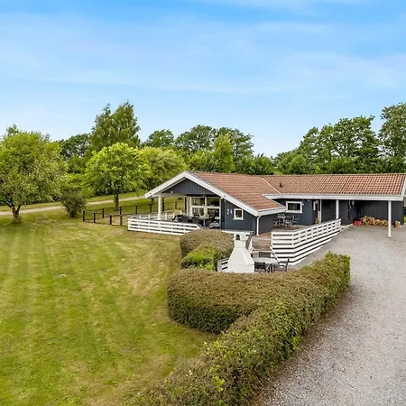 Joonatan - 900m From The Sea By Interhome
