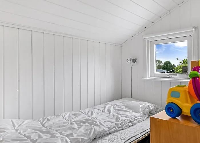 Nyaraló Joonatan - 900m From The Sea By Interhome Hejls