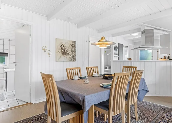 Nyaraló Joonatan - 900m From The Sea By Interhome
