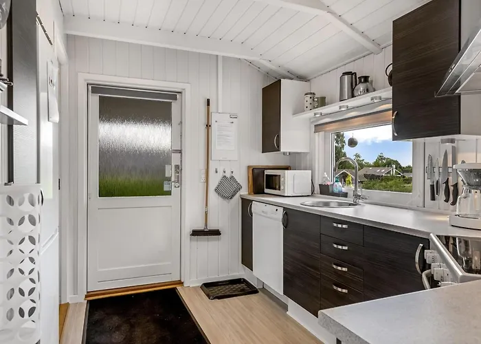Nyaraló Joonatan - 900m From The Sea By Interhome Hejls